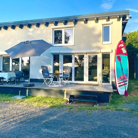 House Of Happiness Mit Seeblick Hungen Exterior foto