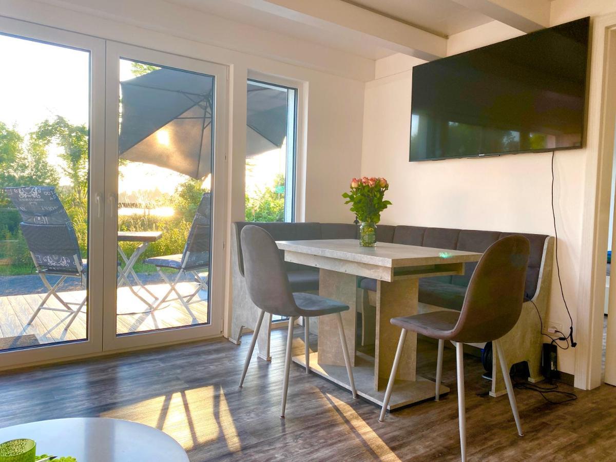 House Of Happiness Mit Seeblick Hungen Exterior foto